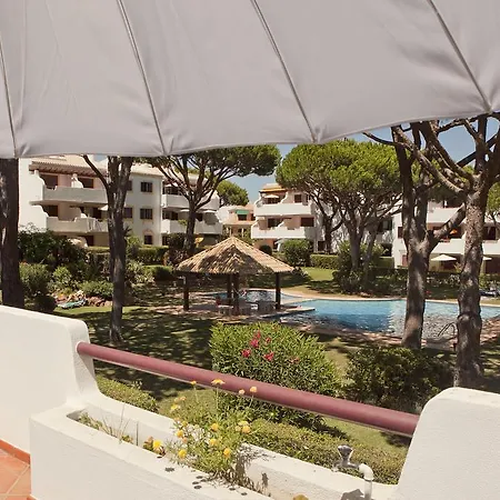With Pool Vilamoura